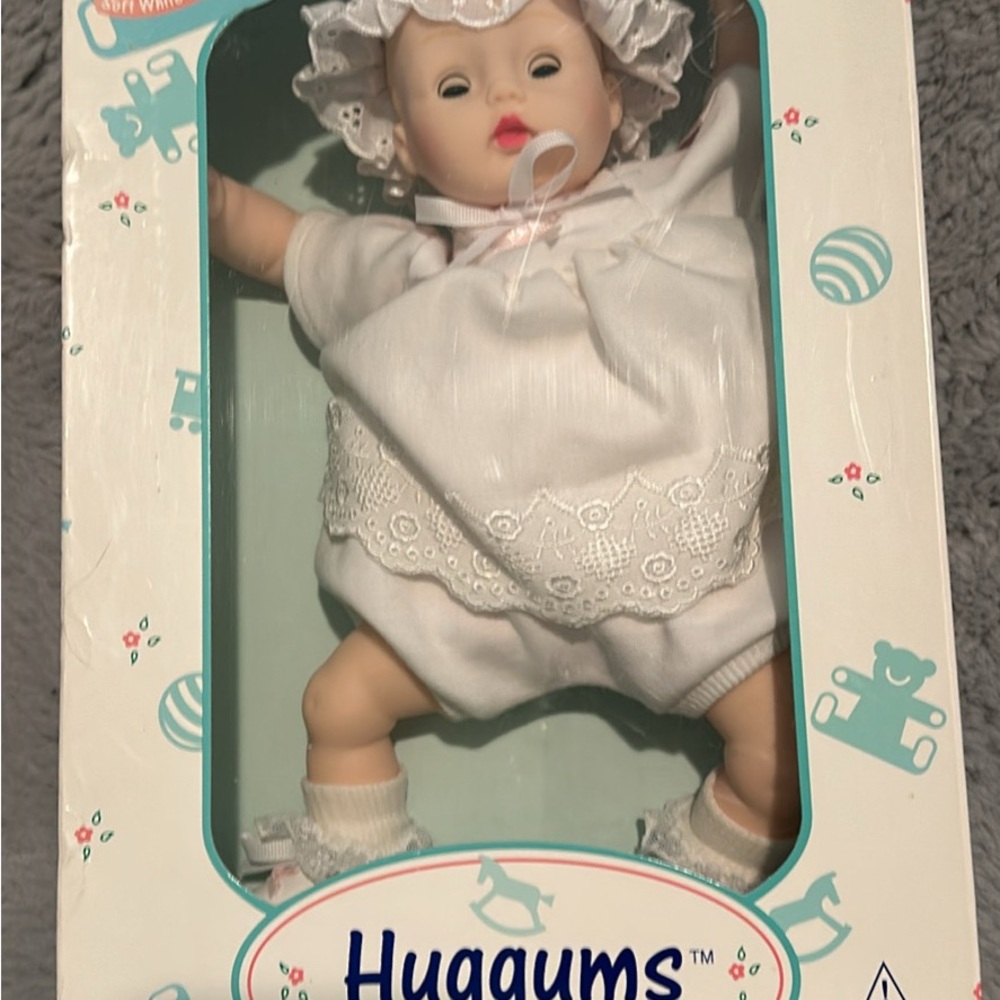 Madame Alexander Huggums Doll in White Outfit